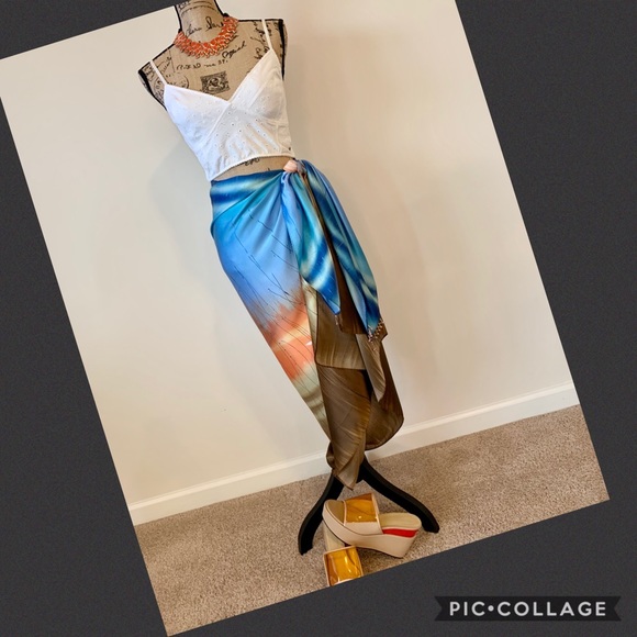 Victoria's Secret Other - LIKE NEW-Victoria’s Secret-SILK WRAP-OS
